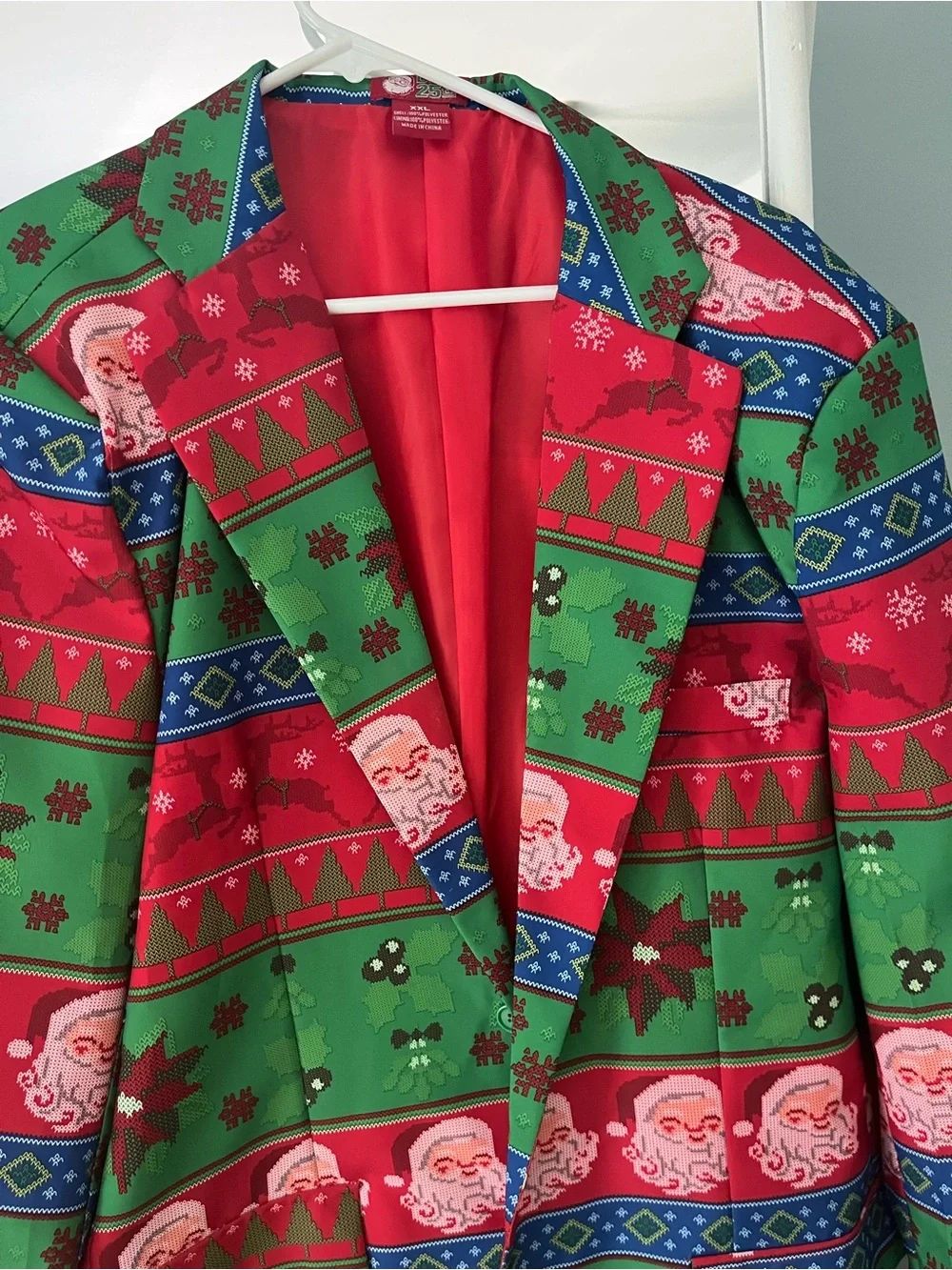 Men’s Holiday Santa Print Jacket, Pants, and Tie Matching Set